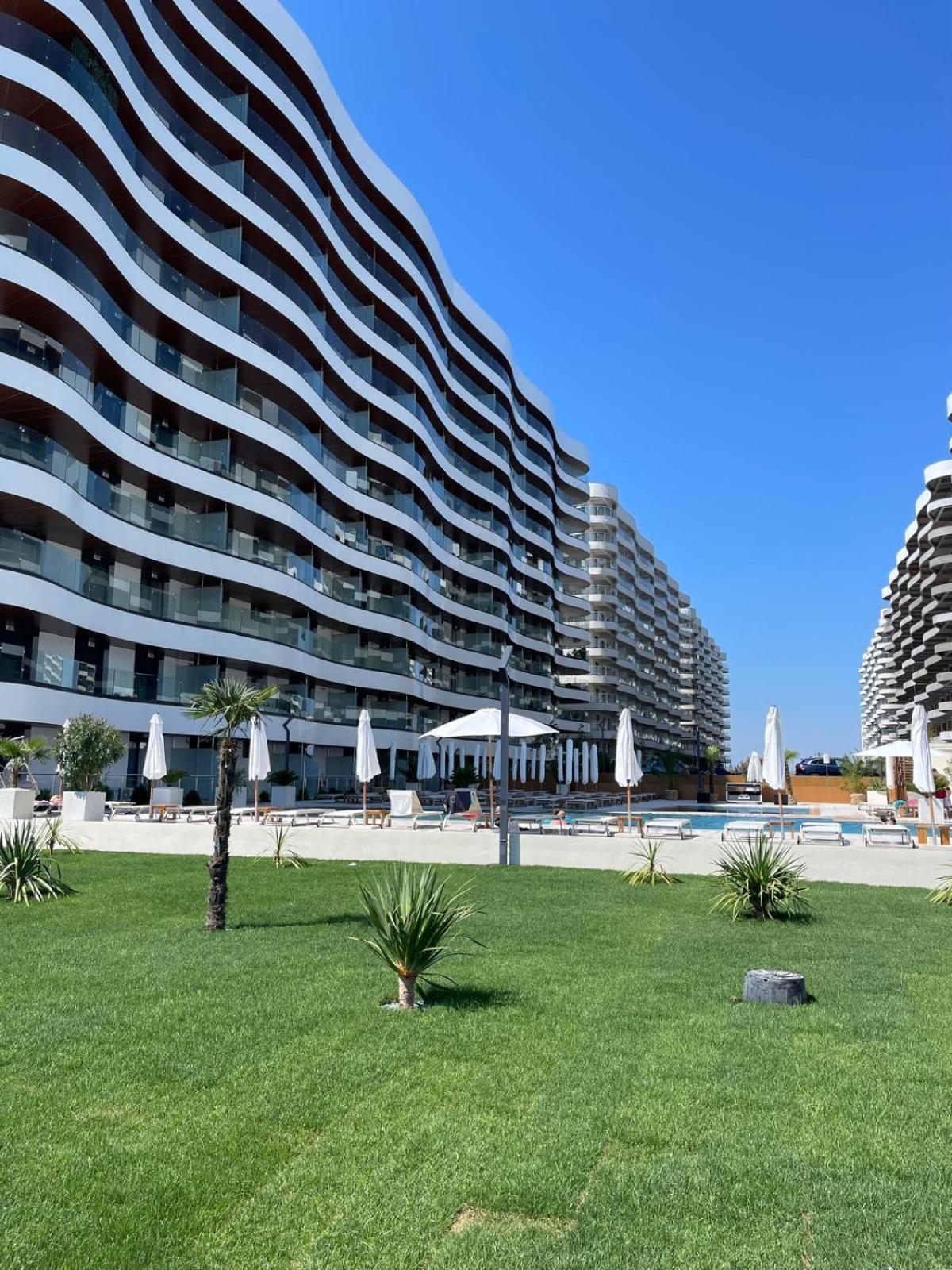 Del Mar Vista Lägenhet Mamaia Exteriör bild