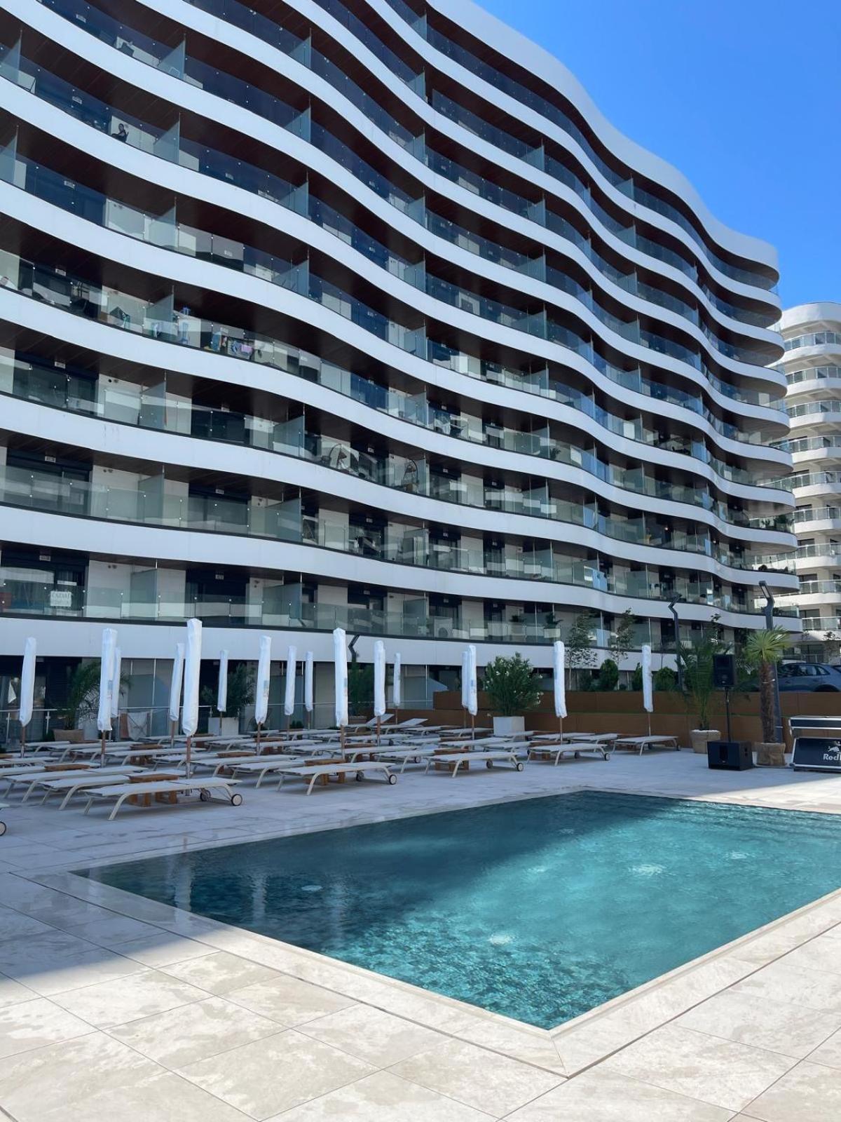 Del Mar Vista Lägenhet Mamaia Exteriör bild